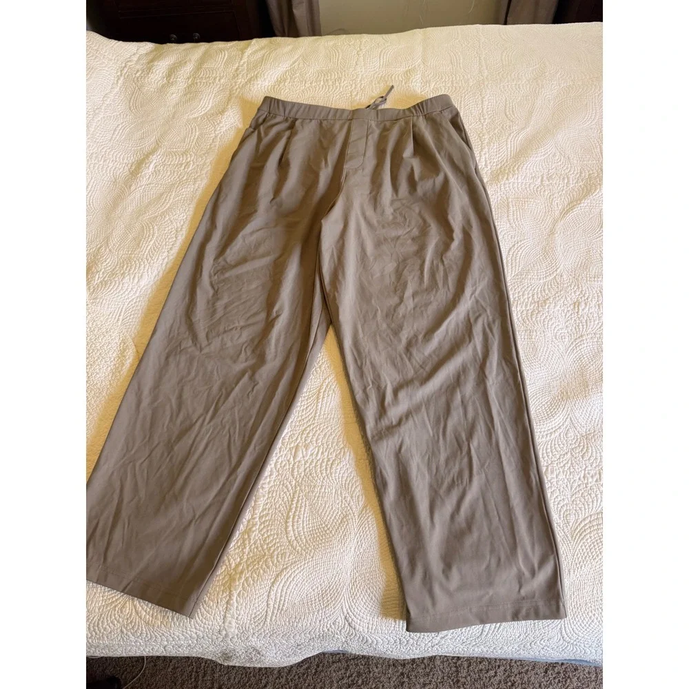 Lululemon Mens Relaxed Fit Trouser ash‎ gray XXL LM5BNYS Wide Leg Pleated Pant
